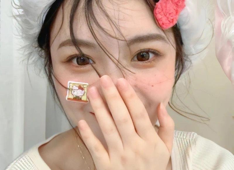 老婆搬出去住五周离婚，女方可以提出吗