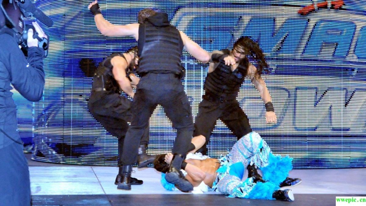 WWE的值得当兄弟的疯小子-迪安·安布罗斯