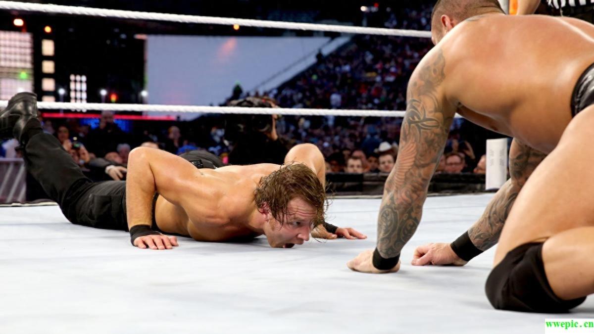 WWE的值得当兄弟的疯小子-迪安·安布罗斯