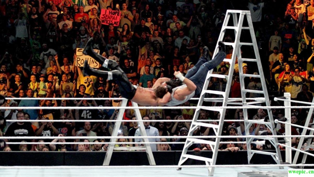 WWE的值得当兄弟的疯小子-迪安·安布罗斯