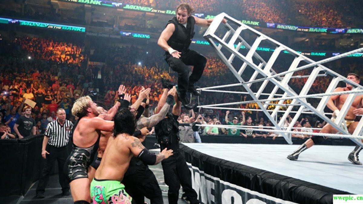 WWE的值得当兄弟的疯小子-迪安·安布罗斯