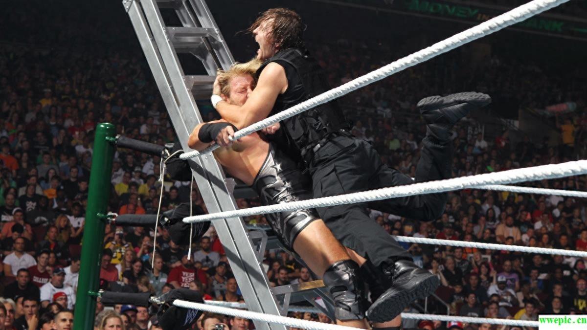 WWE的值得当兄弟的疯小子-迪安·安布罗斯