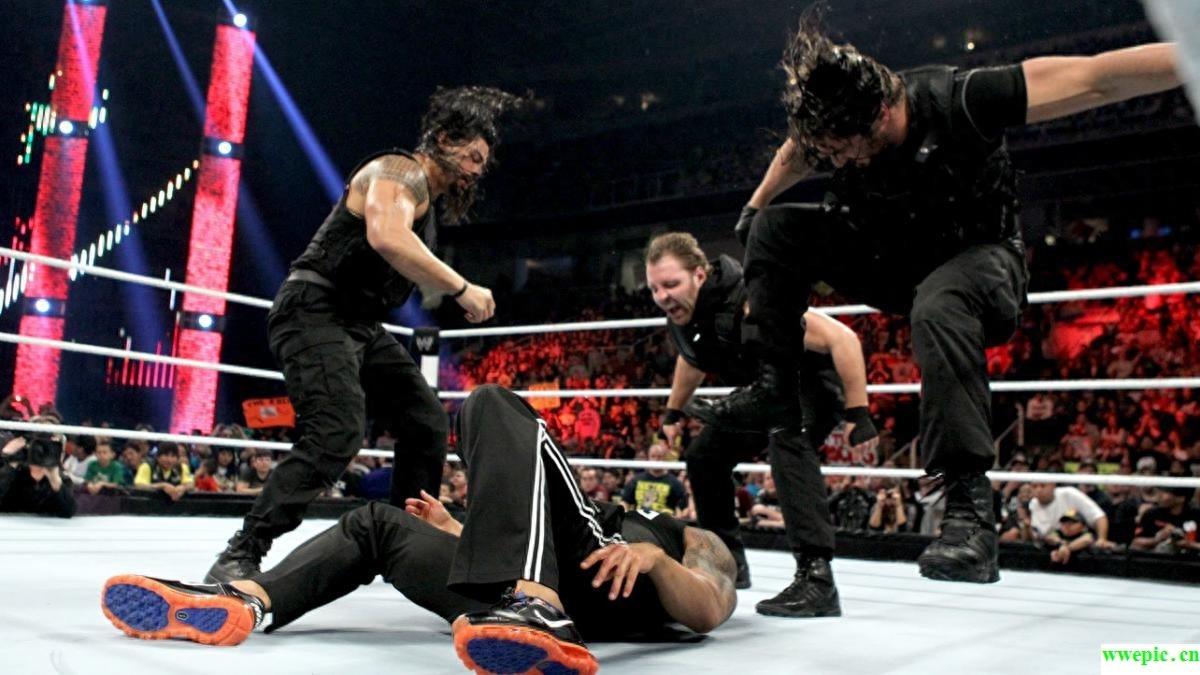 WWE的值得当兄弟的疯小子-迪安·安布罗斯