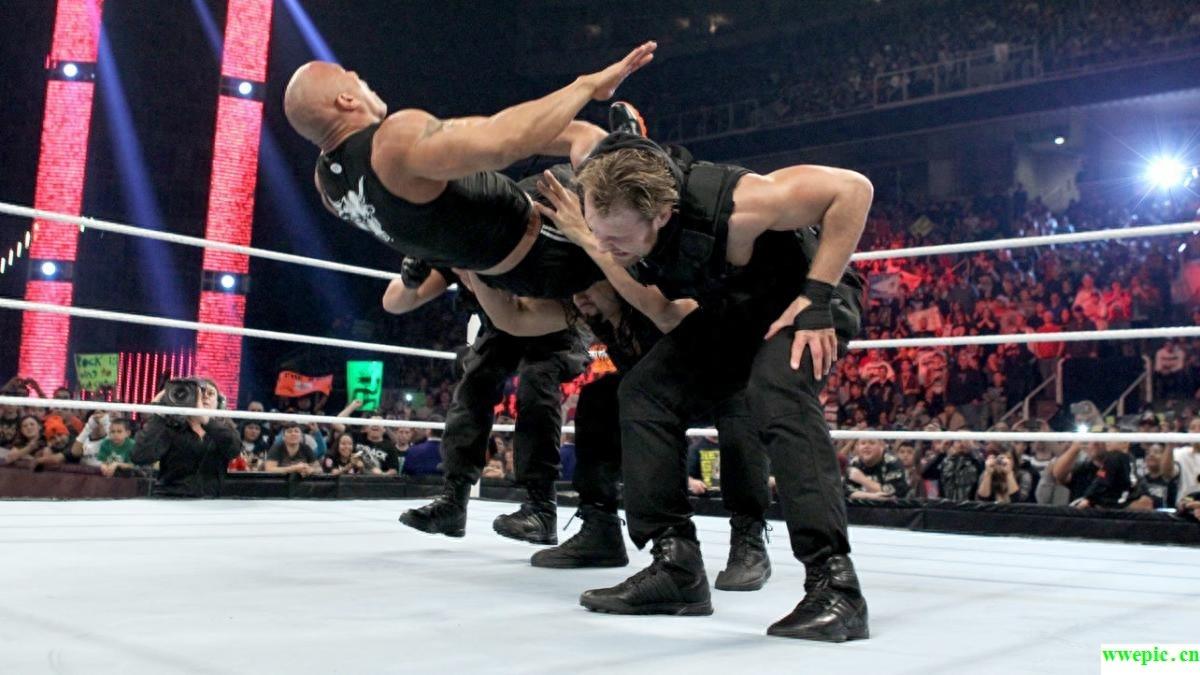 WWE的值得当兄弟的疯小子-迪安·安布罗斯