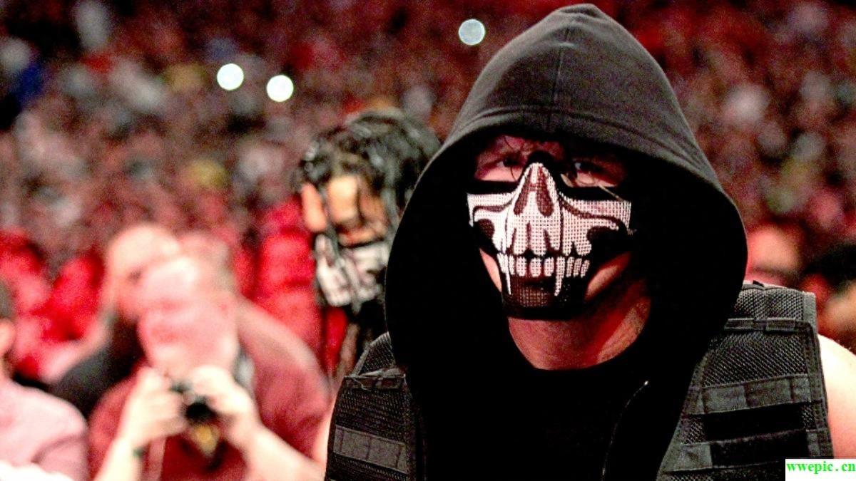 WWE的值得当兄弟的疯小子-迪安·安布罗斯