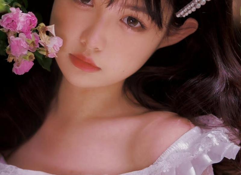 总是忍不住夹腿 女生为什么爱夹腿