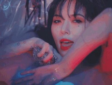 ​今天，你get泫雅同款了嘛？