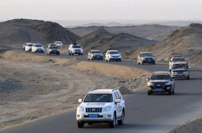 ​川藏线自驾游选什么车？这2款车空间大还舒服，性能不输硬派越野