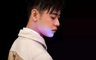 ​张云雷被“软封杀”？这事德云社知道吗