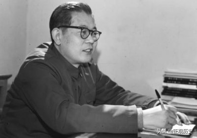 ​周光召：三个月时间闻名世界的中国人，中苏交恶回国造出卫国重器