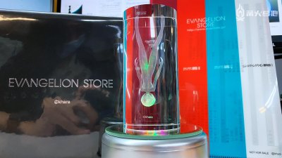 ​深夜鱼塘 - 与 EVA 的神圣相会