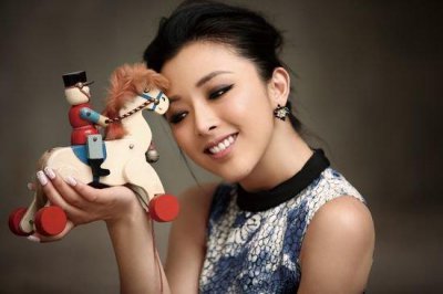 ​黄小蕾事件再度升级，被迪士尼终身封杀，权力大于母爱惹争议！