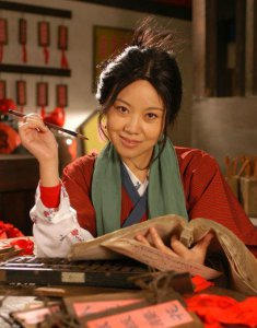 ​闫妮：23岁出道，34岁成名，38岁成影后，离婚17年交往3任小男友