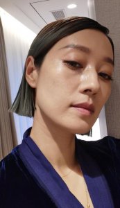 ​马伊琍深夜晒无滤镜自拍，精修生图零差别，离开文章后越来越美