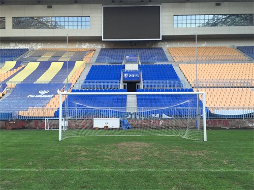 走进天津团泊足球场内场，感受专业球场氛围