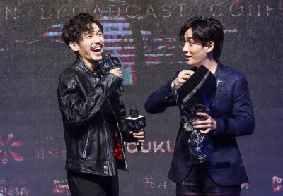 ​她曾不亚于《魔道祖师》作者，转型之作《深渊游戏》版税卖2000万