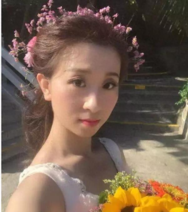 当年的非主流现状如何了?其实有的走向人生巅峰!有的成了大美女