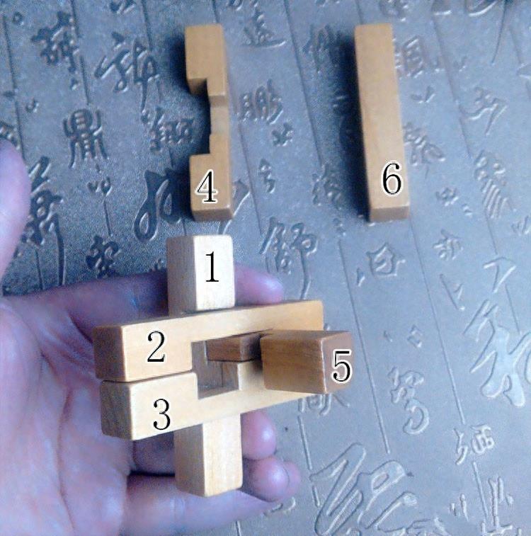 “孔明锁”现在给大家分享是如何组装的。