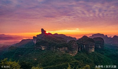 ​广东风景名胜：丹霞山