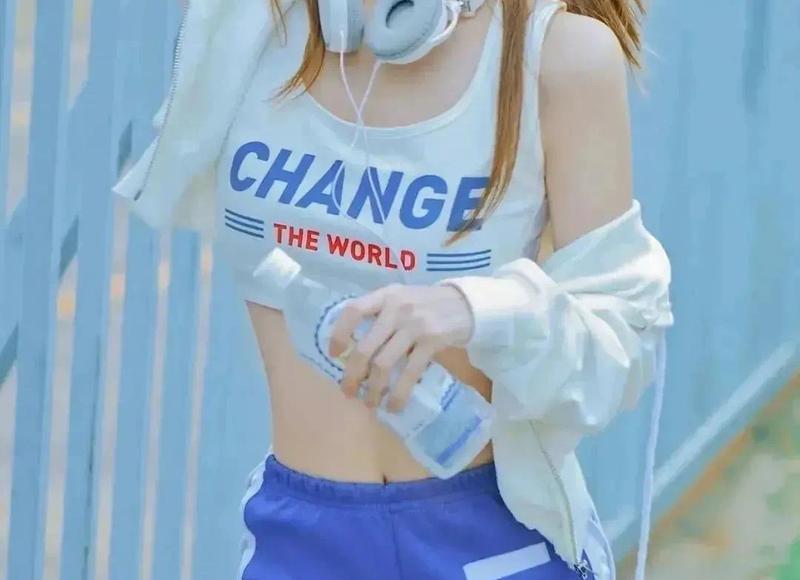 小兔兔被男生咬着的感觉:酥麻酸爽 小兔兔被男生咬着的感觉:酥麻酸爽