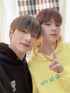 ​X1出身李翰洁&南道贤确定将举行粉丝见面会