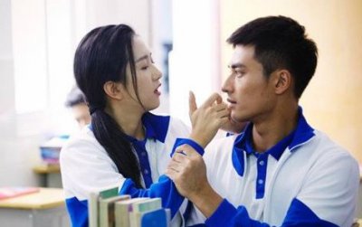 ​左耳什么时候播 电视剧左耳播出时间、演员表剧情介绍