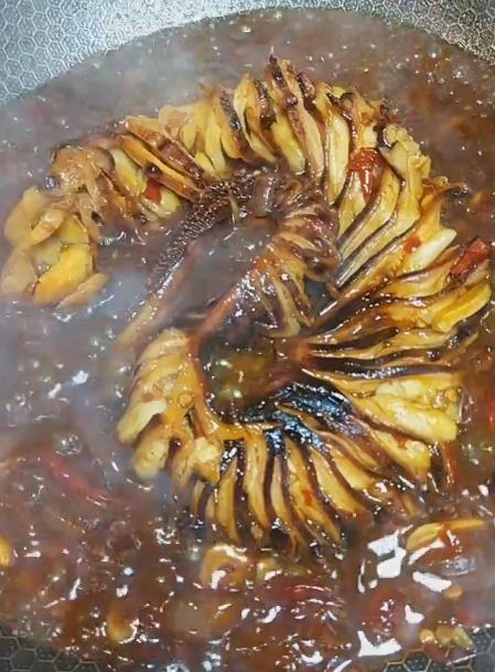 麻辣章鱼足教程，鲜香味美，一起学一下吧