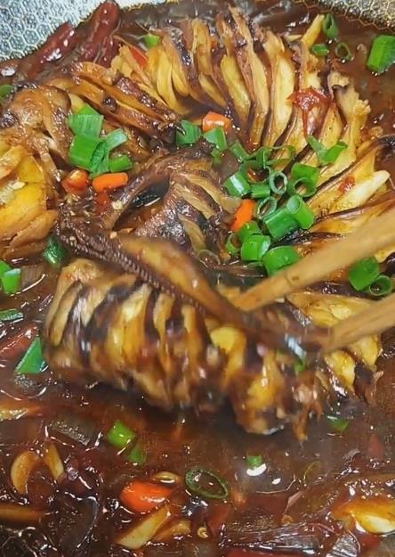 麻辣章鱼足教程，鲜香味美，一起学一下吧