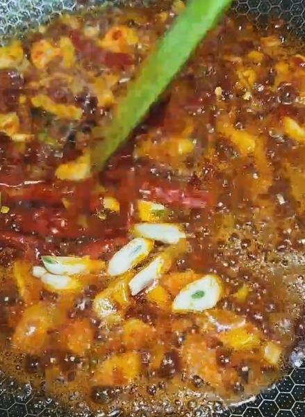 麻辣章鱼足教程，鲜香味美，一起学一下吧