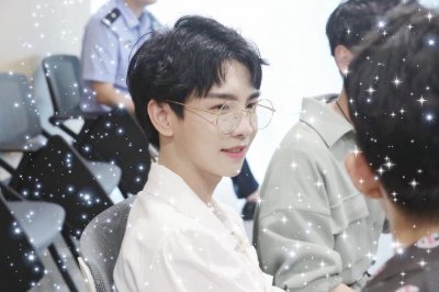 ​他是《陈情令》中的思追也是生活中的郑繁星，听说爱上他只需三步