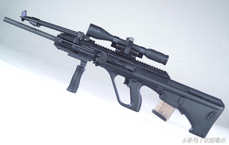 最新型丨增加了皮卡汀尼导轨的斯太尔AUG-A3步枪