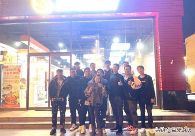 ​猪皇天使焦过生日DOTA2主题蛋糕吸睛，战队夺冠双喜临门