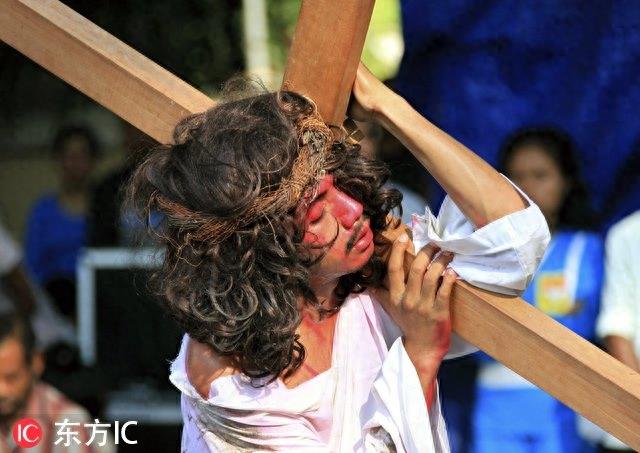 世界各地信徒纪念耶稣受难日