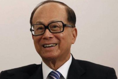 ​李嘉诚现金才5百亿，董明珠却手握1400多亿，一年光利息就几十亿