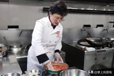 ​人民大学书记为学生做的拿手菜：腐乳肉！真是人间美味！