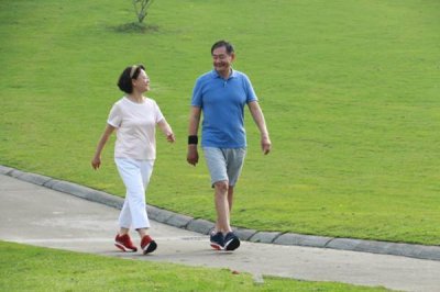 ​健步走正确方法