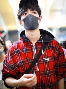 ​杨紫、李沁、宣璐到底谁是肖战的女朋友？小飞侠：我们只信官宣