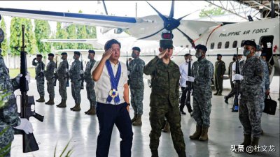 ​菲律宾总统大放厥词，要菲军剑指南海，想成为亚太第二个乌克兰？