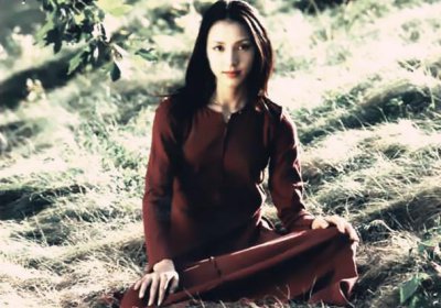 ​她曾是连王菲都嫉妒的全能美女，却为何不红？