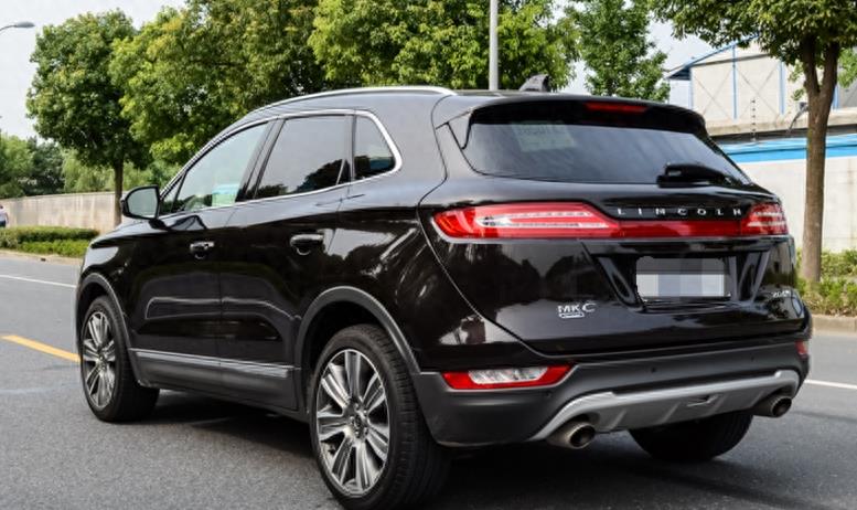 小李30万买到林肯MKC越野，开了一个月后油费却要3千