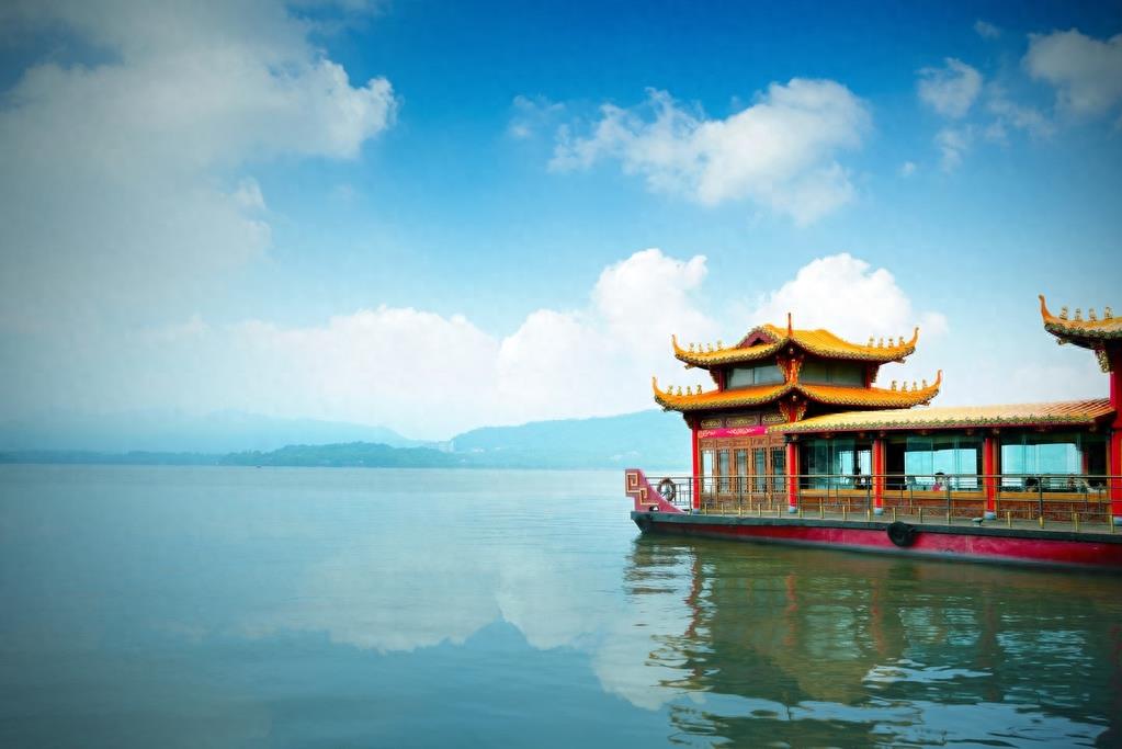 大明山位于杭州临安县西南部，为4A级风景名胜区