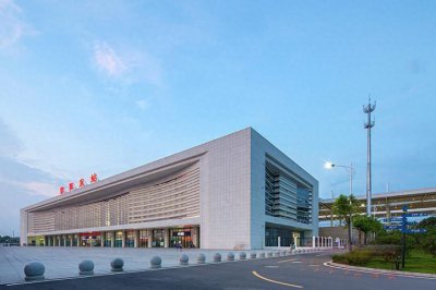 ​简洁方正，大气雅致-信阳东站