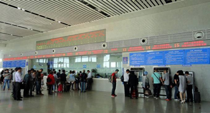 简洁方正，大气雅致——信阳东站