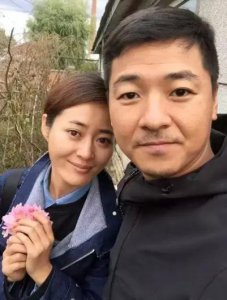 ​当红男星齐奎：在京城租房早婚，与初恋明星妻子吵吵闹闹都是爱