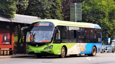 ​洛阳“特快”公交再开新线 远途通勤更便捷