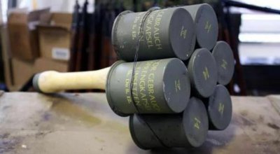 ​手榴弹功能多样、威力强大，仍然是步兵的主要装备，不会被淘汰