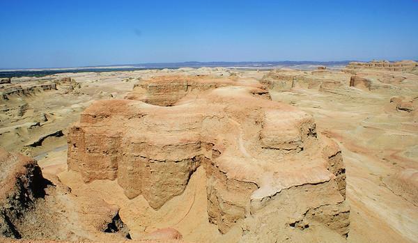 克拉玛依魔鬼城——魔鬼出没的地方