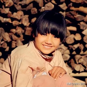 ​变形记李勒优：被交换到城市家庭生活，幸得养母收养，今是大学生