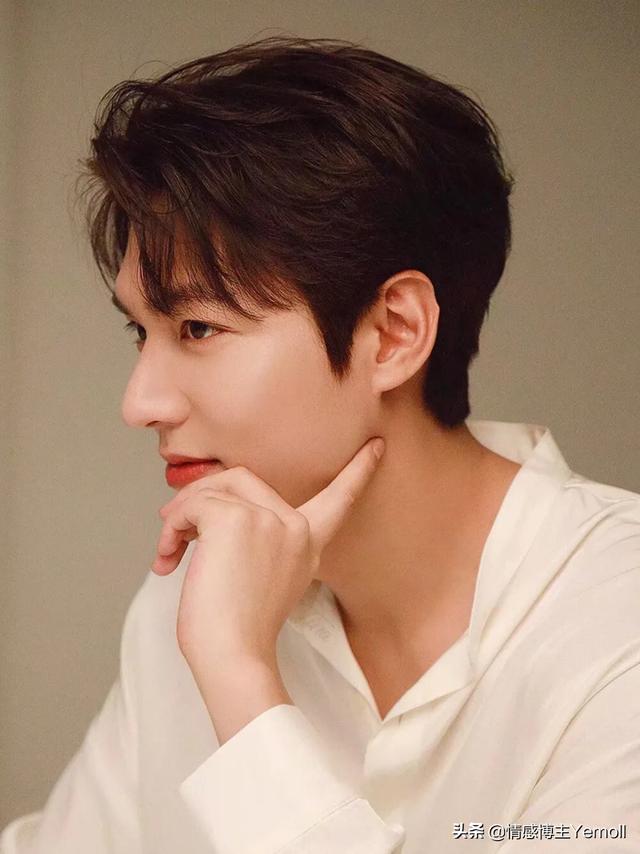 官宣后不久就分手了 正式官宣他们俩居然在一起了(26)