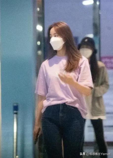 官宣后不久就分手了 正式官宣他们俩居然在一起了(2)